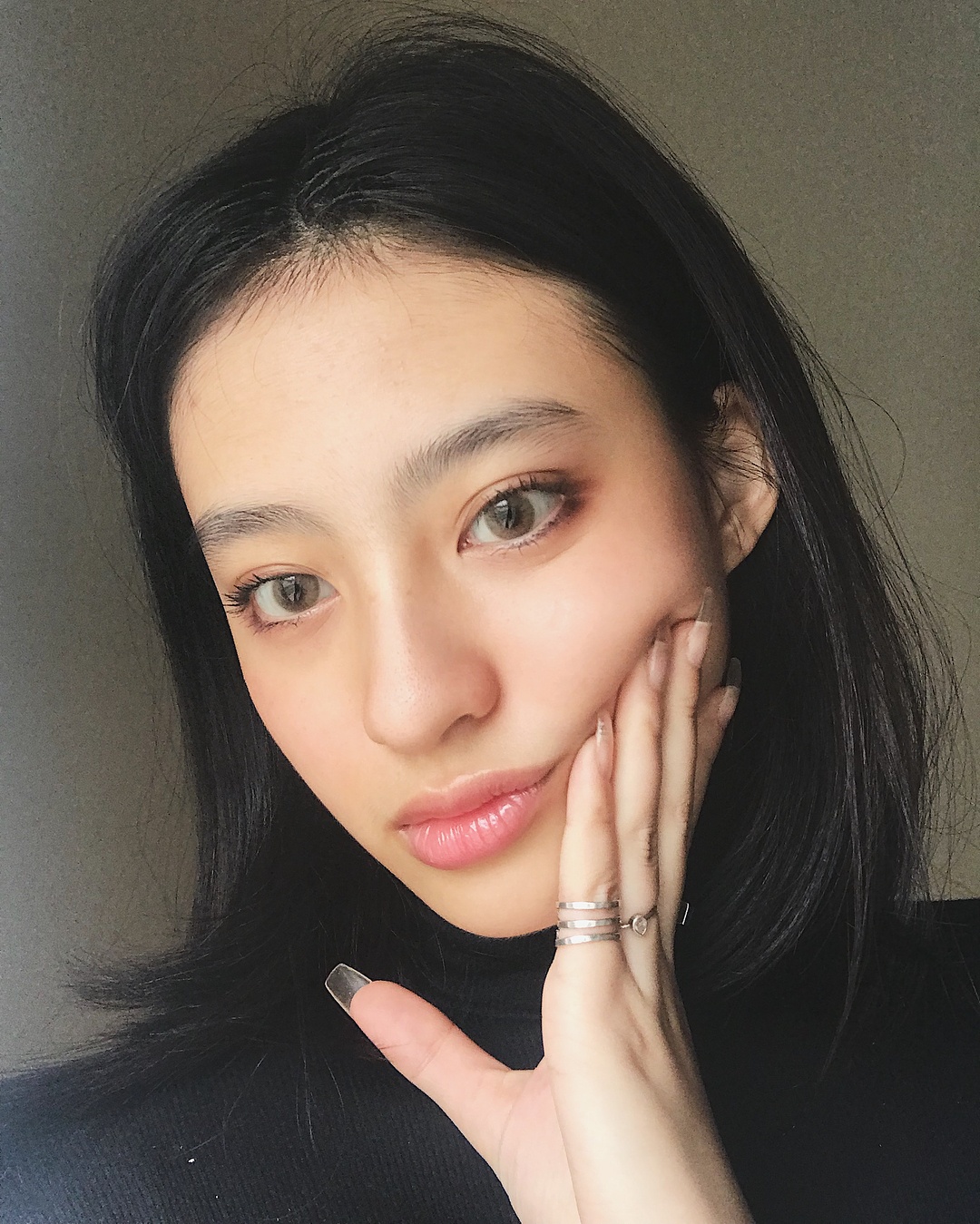 cap chi em vua xinh vua noi tieng anh 10