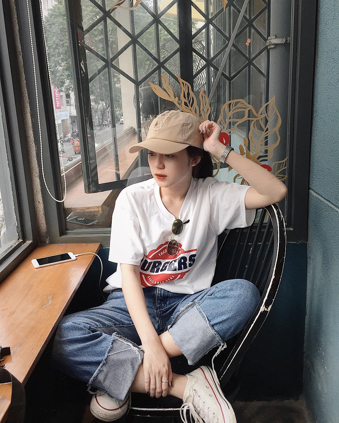 2 mau anh hot tai Sai Gon Phuong Uyen va Huynh Nhu anh 8