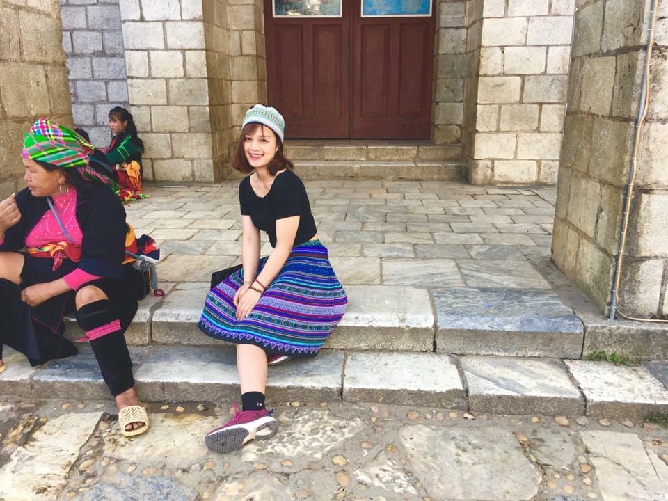 co gai tinh nguyen vua loi nuoc vua hat anh 4