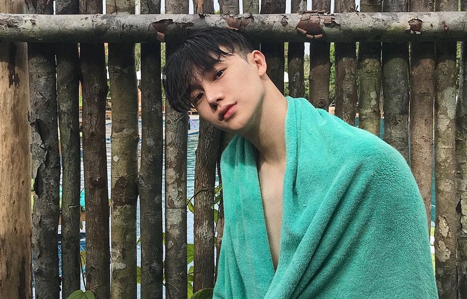 Hot boy Han gay chu y mot thoi vua khoe anh du lich o Phu Quoc hinh anh