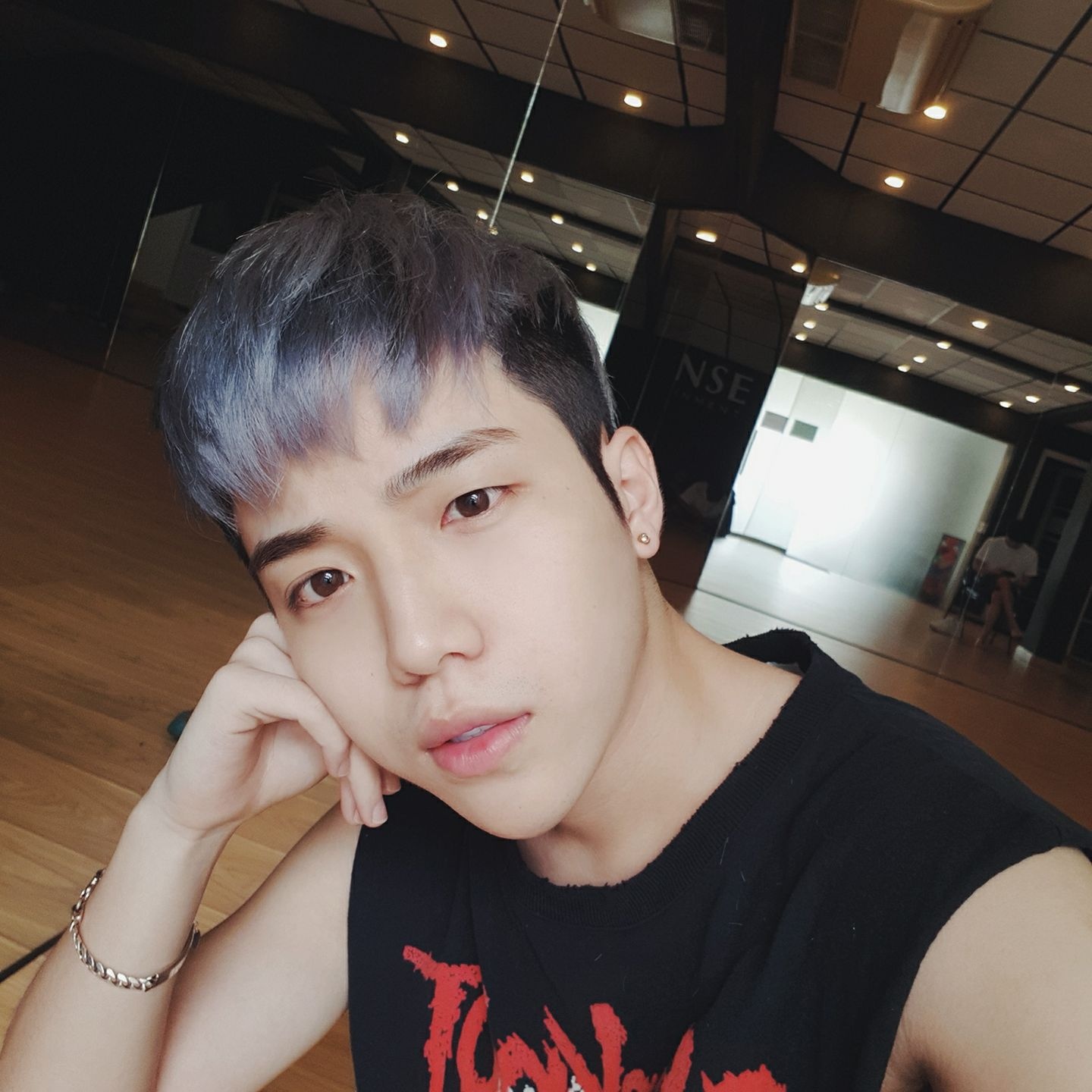 hot boy bat ngo noi tieng ngay ay - bay gio anh 21