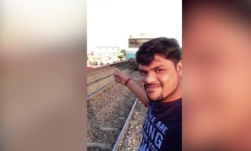 chup anh canh duong ray tau hoa anh 2