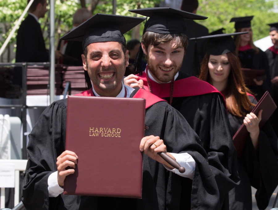 9 tiet lo ve sinh vien tot nghiep Dai hoc Harvard hinh anh