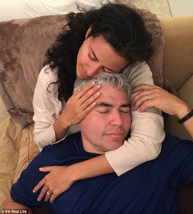 Kiếm tiền tỉ bằng việc ôm người khác ảnh 4 Kiem tien ti bang viec om nguoi khac anh 4