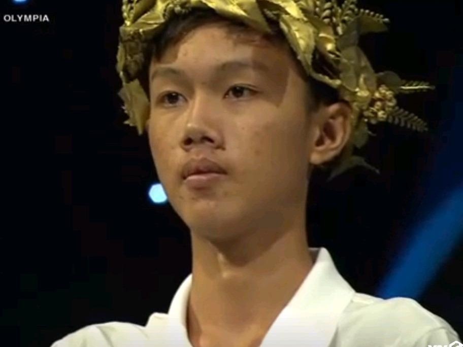 10X Quang Tri loi nguoc dong, vao chung ket 'Duong len dinh Olympia' hinh anh