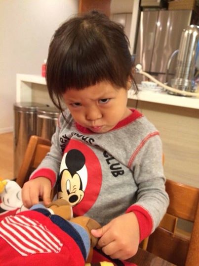 be gai co bieu cam kho o anh 8