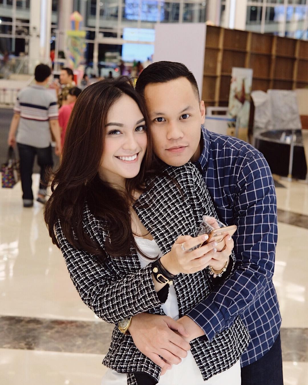 Hot girl Indonesia giau co anh 7