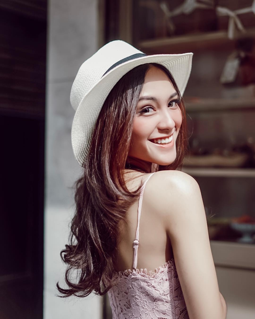 Hot girl Indonesia giau co anh 3