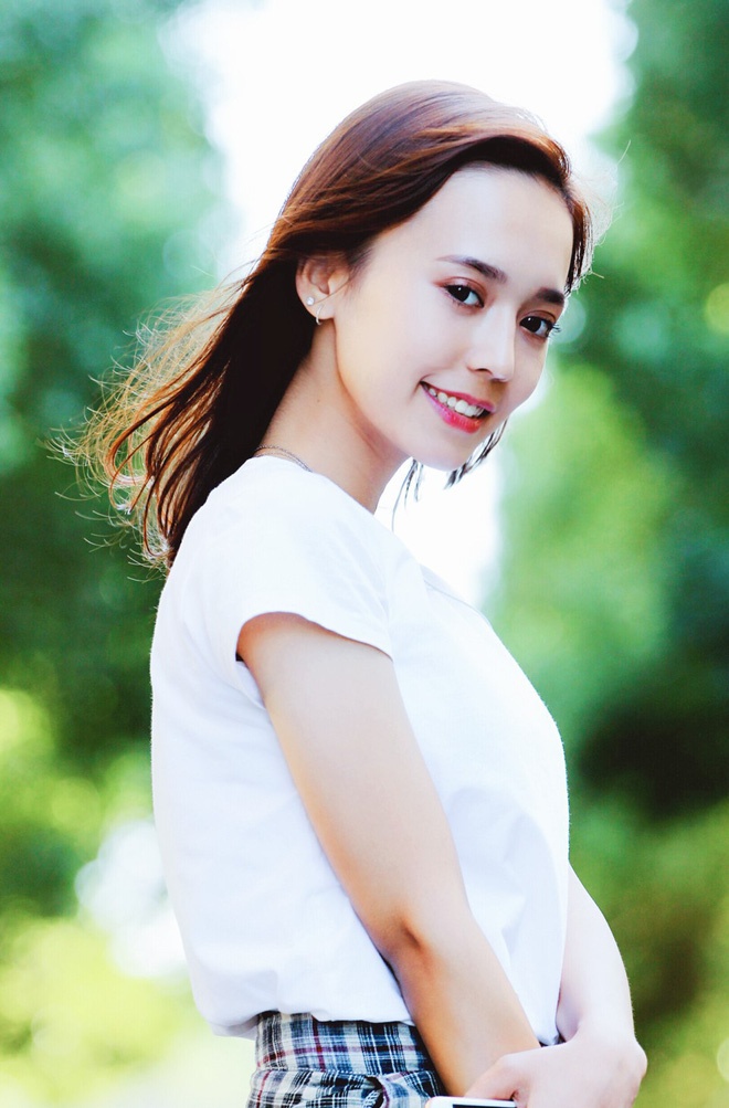 hot girl giong Dich Le Nhiet Ba anh 6