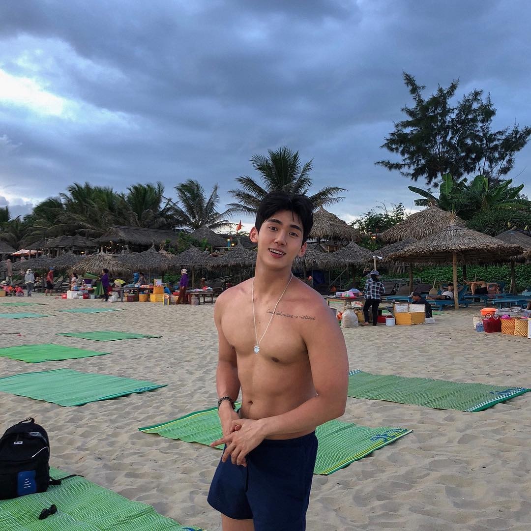 hot boy Han Quoc du lich Viet Nam anh 12