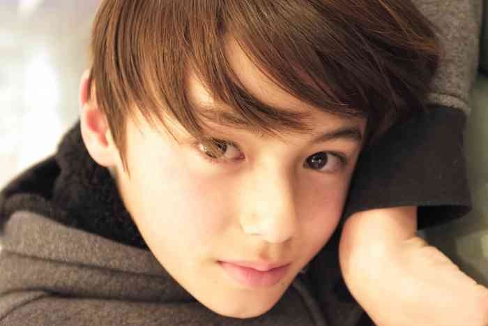 'Hoang tu lai' mang hai dong mau Duc - Nhat anh 3