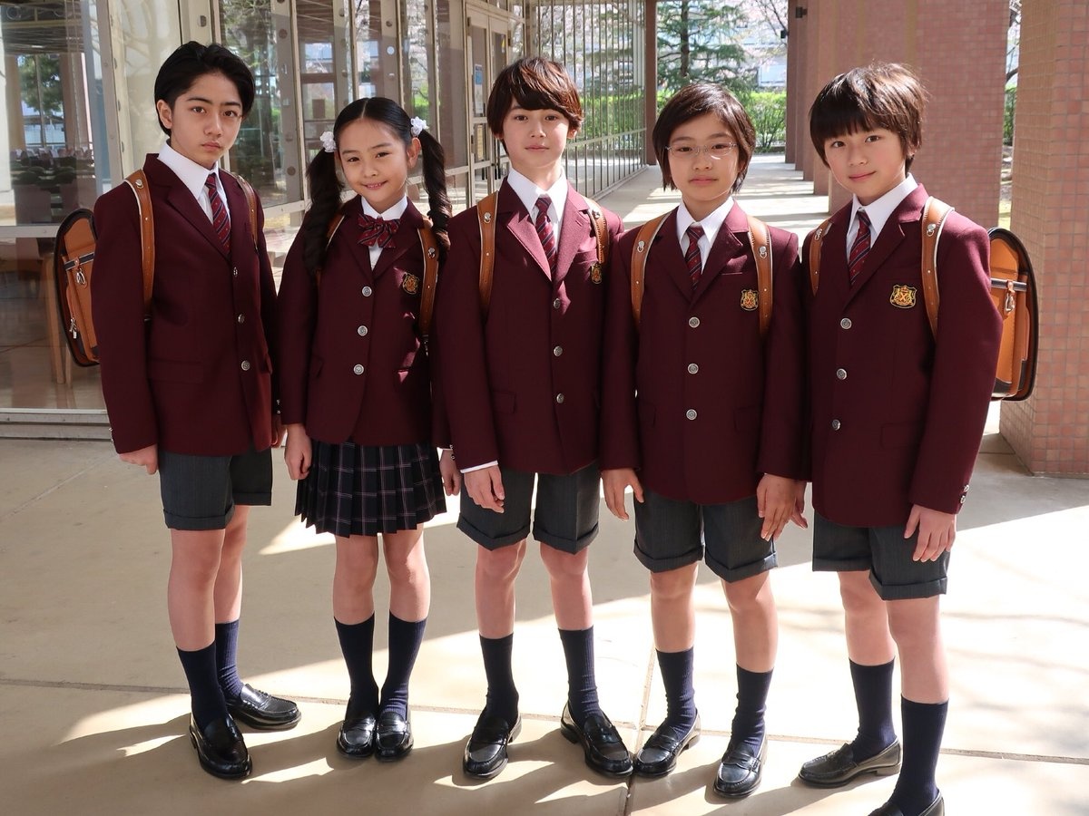 'Hoang tu lai' mang hai dong mau Duc - Nhat anh 12