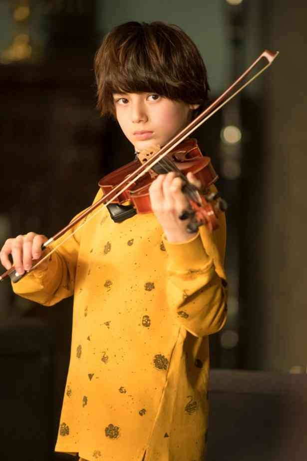 'Hoang tu lai' mang hai dong mau Duc - Nhat anh 8