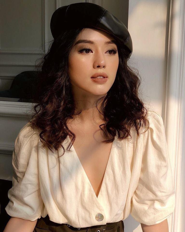 Hot girl truong Kinh te quoc dan anh 7