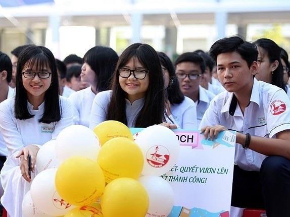 Ban dai dien cha me HS khong duoc quy dinh muc thu quy hinh anh