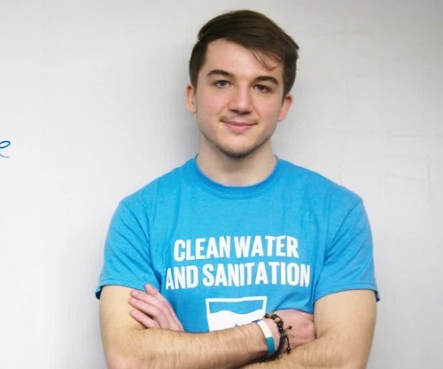 No luc cua anh chang tim ra phuong phap chong ung thu khi moi 15 tuoi hinh anh