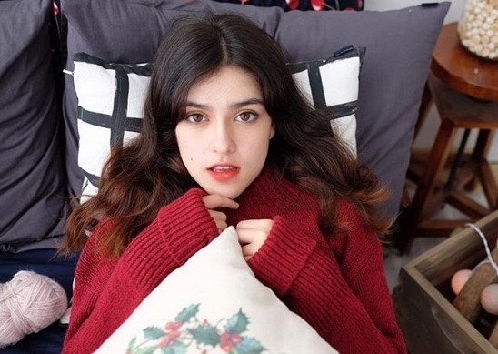 nhung bong hong lai noi tieng anh 10