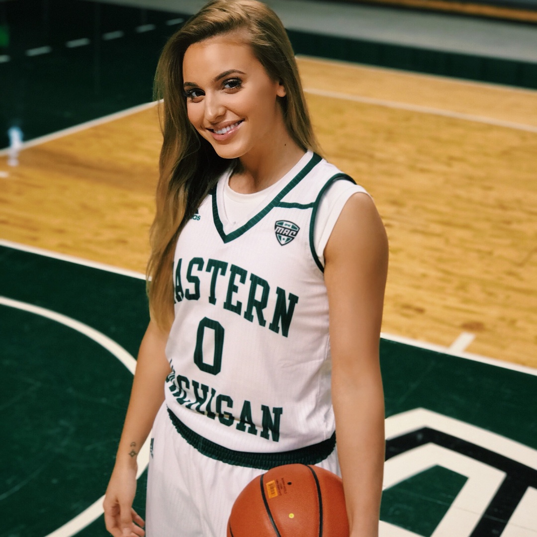 Hot girl bong ro 9X anh 2