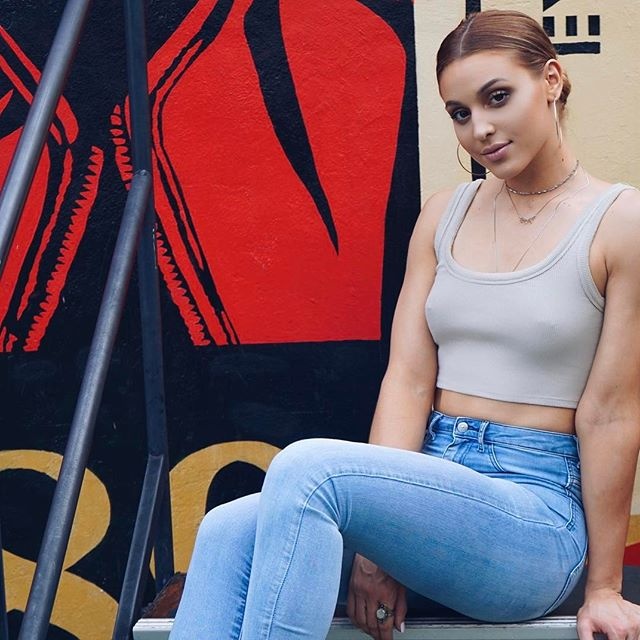 Hot girl bong ro 9X anh 14