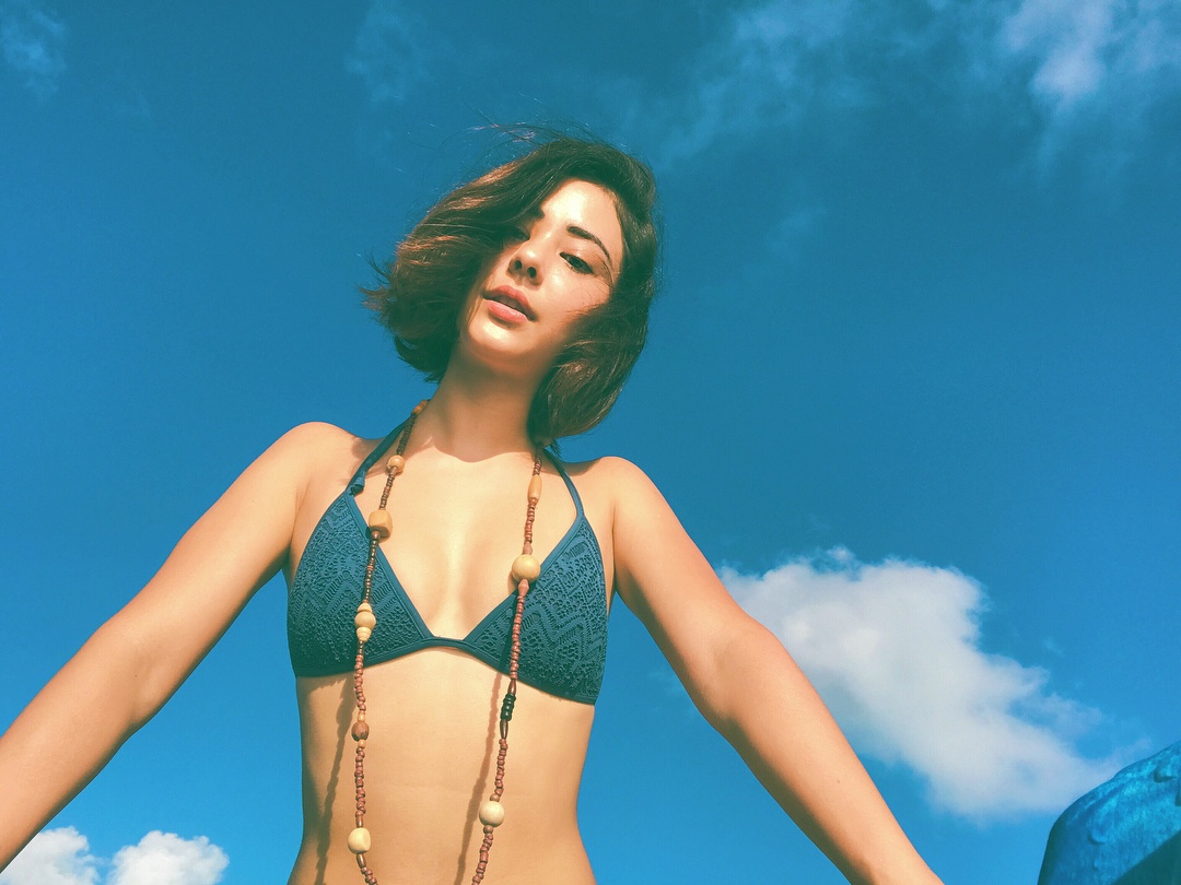 Nang mau mang hai dong mau Phap - Nhat anh 2