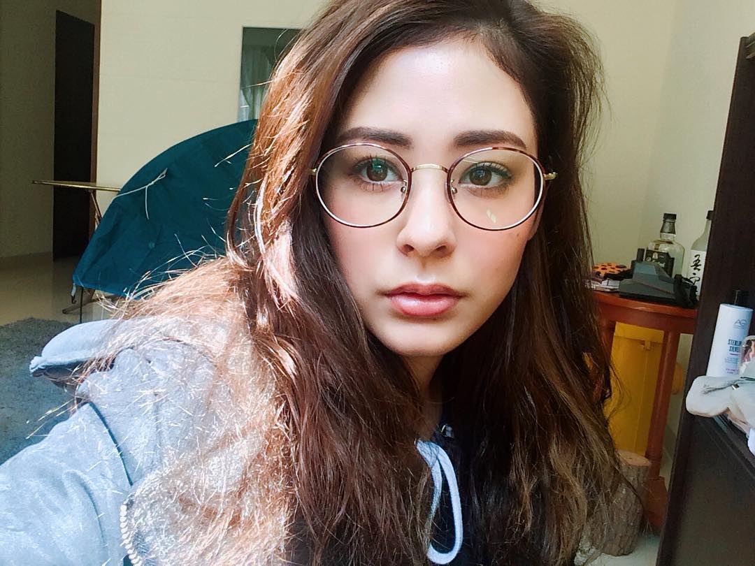 Nang mau mang hai dong mau Phap - Nhat anh 1