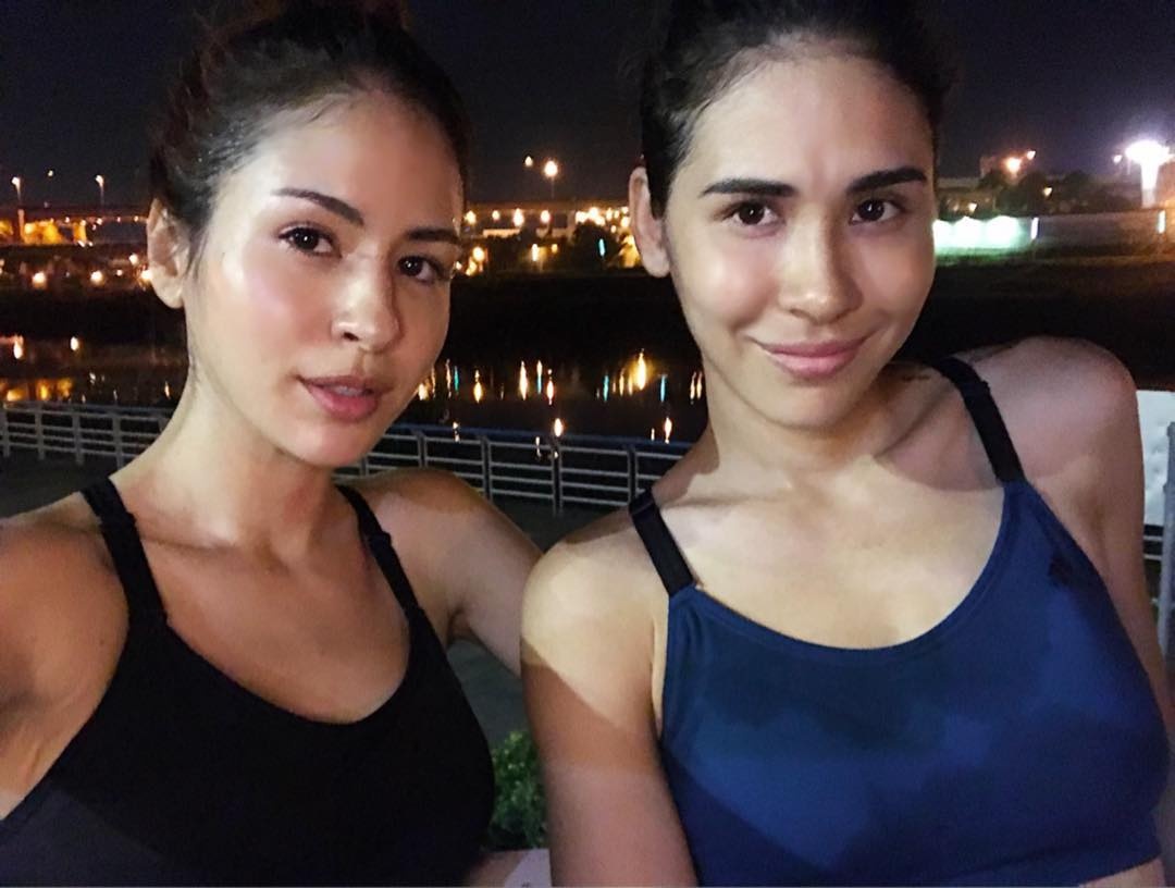 Ba chị em gái xinh đẹp là con lai Pháp ảnh 7 Ba chi em gai xinh dep la con lai Phap anh 7