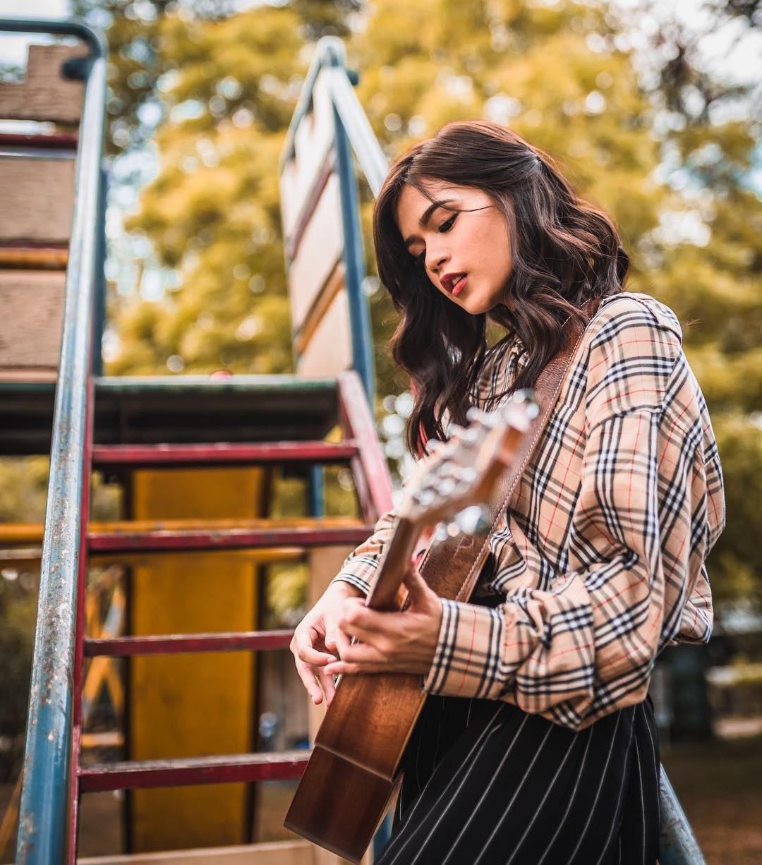 Hot girl 9X chia se bi quyet trang diem anh 19