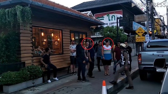 vẽ bậy lên di tích lịch sử ảnh 1 ve bay len di tich lich su anh 1