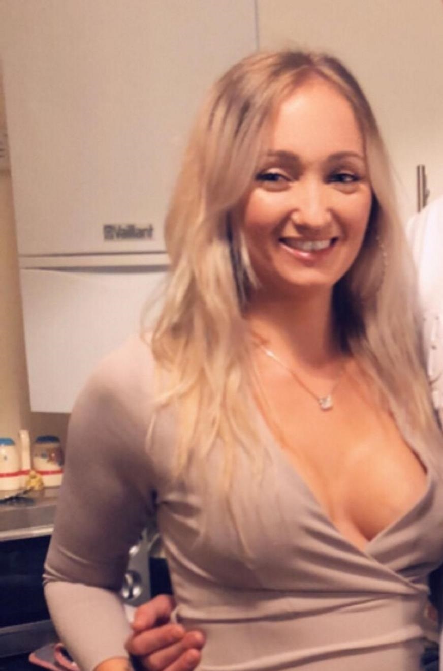 Nguoi phu nu lao hoa nguoc anh 3