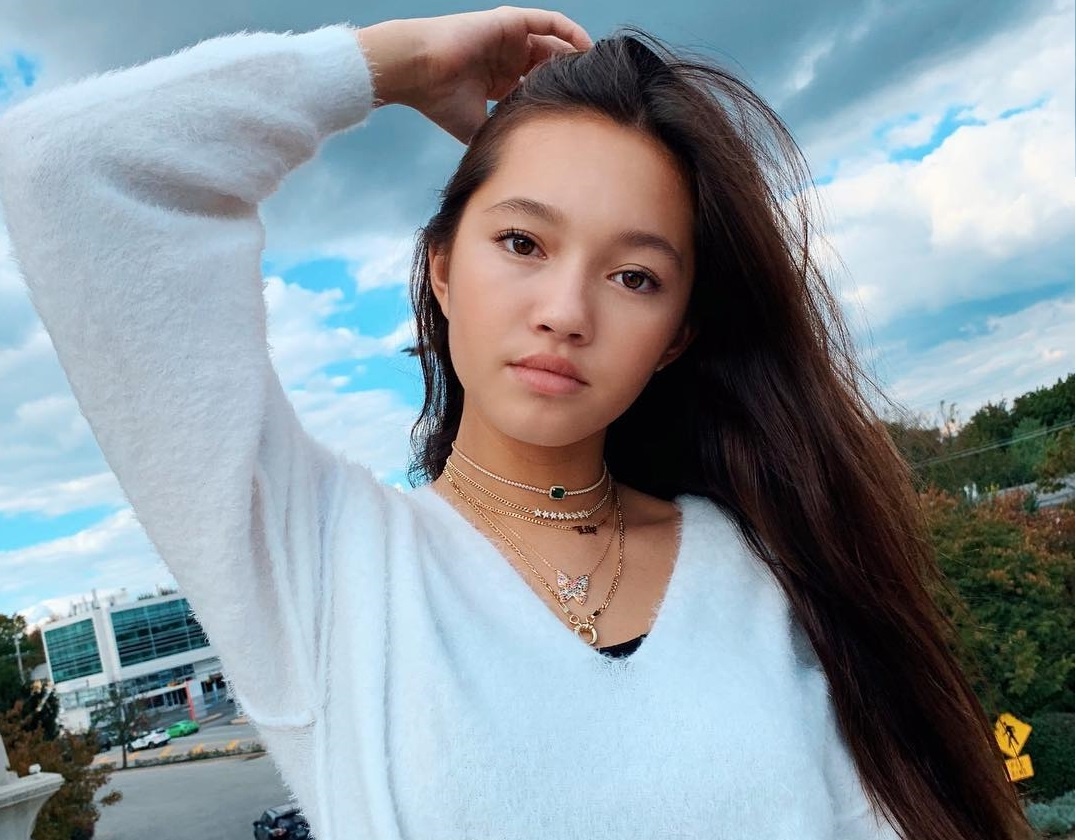 Nguoi mau 10X noi tieng Lily Chee hinh anh