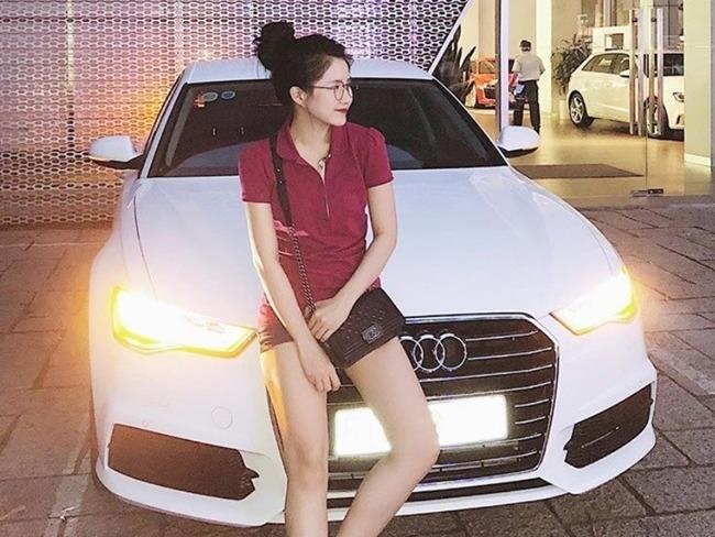 Hot girl nao da tu tau nha, mua xe sang khi chua toi tuoi 30? hinh anh