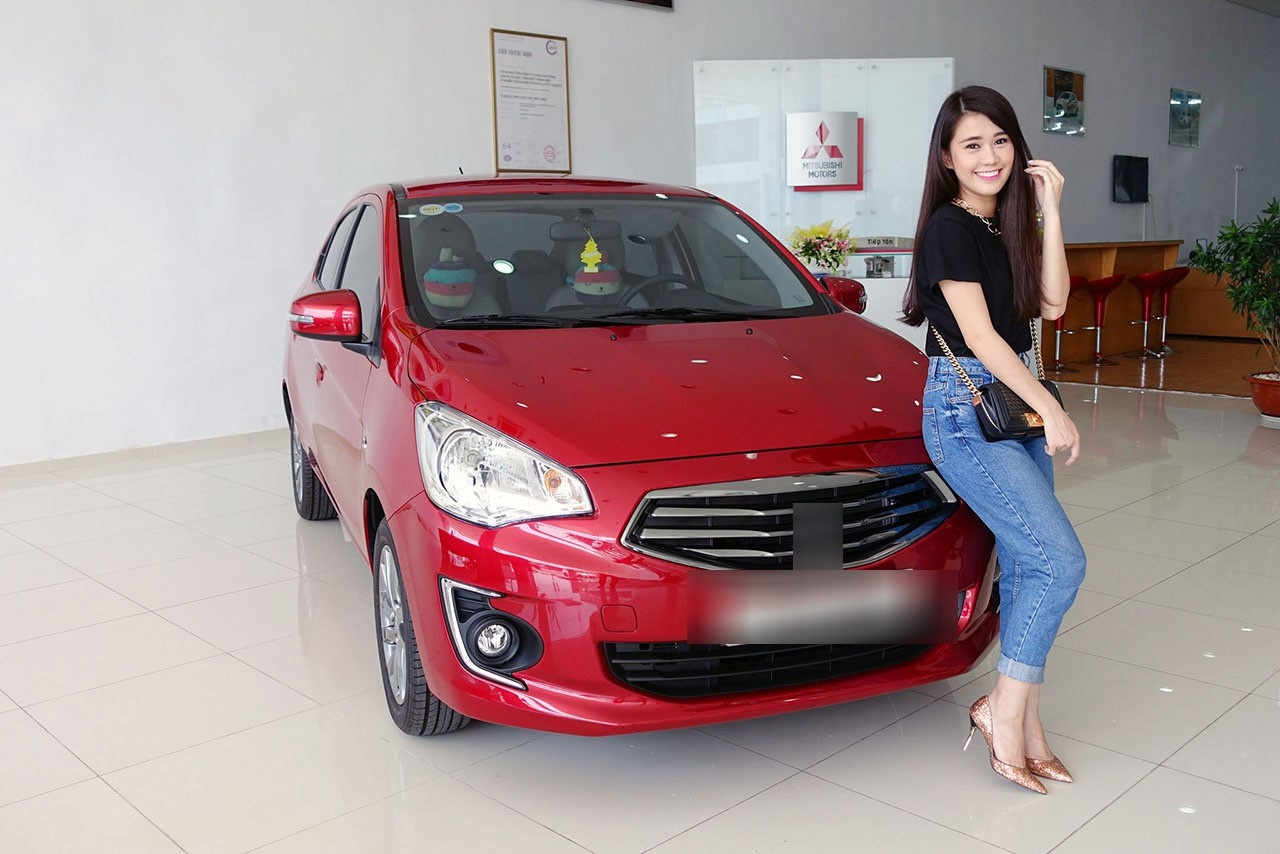 hot girl tu mua nha mua xe anh 20