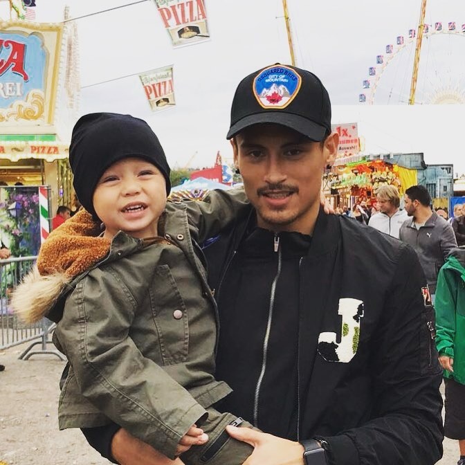 cau thu bong da giong Hoa Vinh anh 11