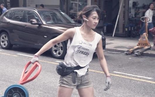 'Hot girl boc vac' Hong Kong: Da lam nghe 10 nam, tu choi vao showbiz hinh anh