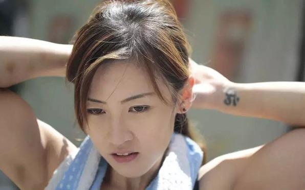 Co gai Hong Kong xinh dep duoc menh danh 'hot girl boc vac' hinh anh