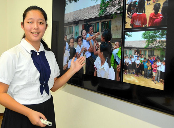 nu sinh Nhat bo tien tui xay thu vien anh 1