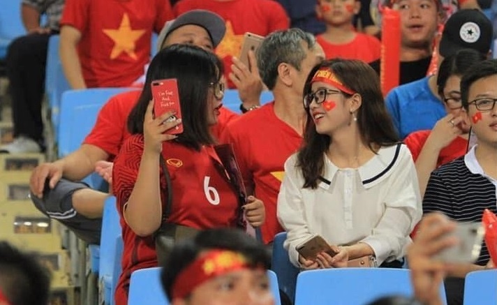 cổ động viên nữ xinh đẹp ảnh 2 co dong vien nu xinh dep anh 2