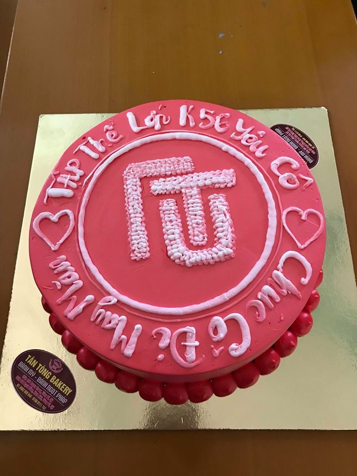 Co giao bat khoc nhan qua 20/11 anh 2