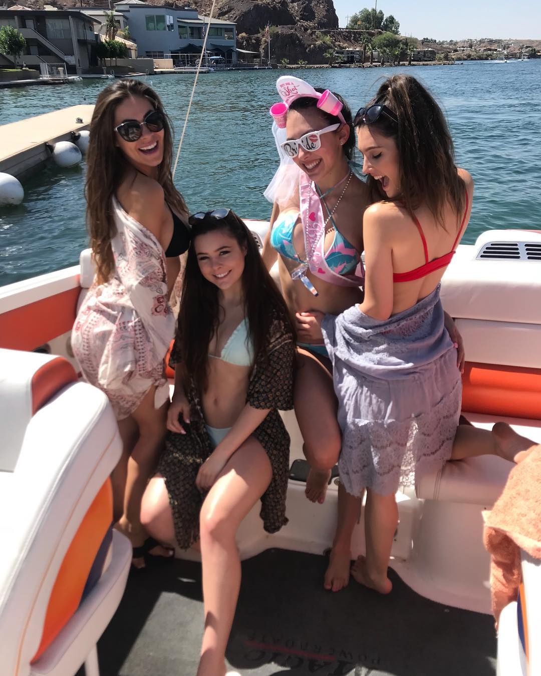 Nhan sac nong bong cua cheerleader 9X anh 11