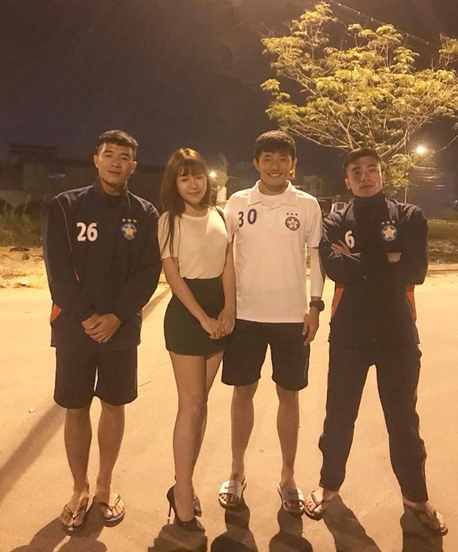 ban gai tin don cua thu mon Lam Tay anh 7