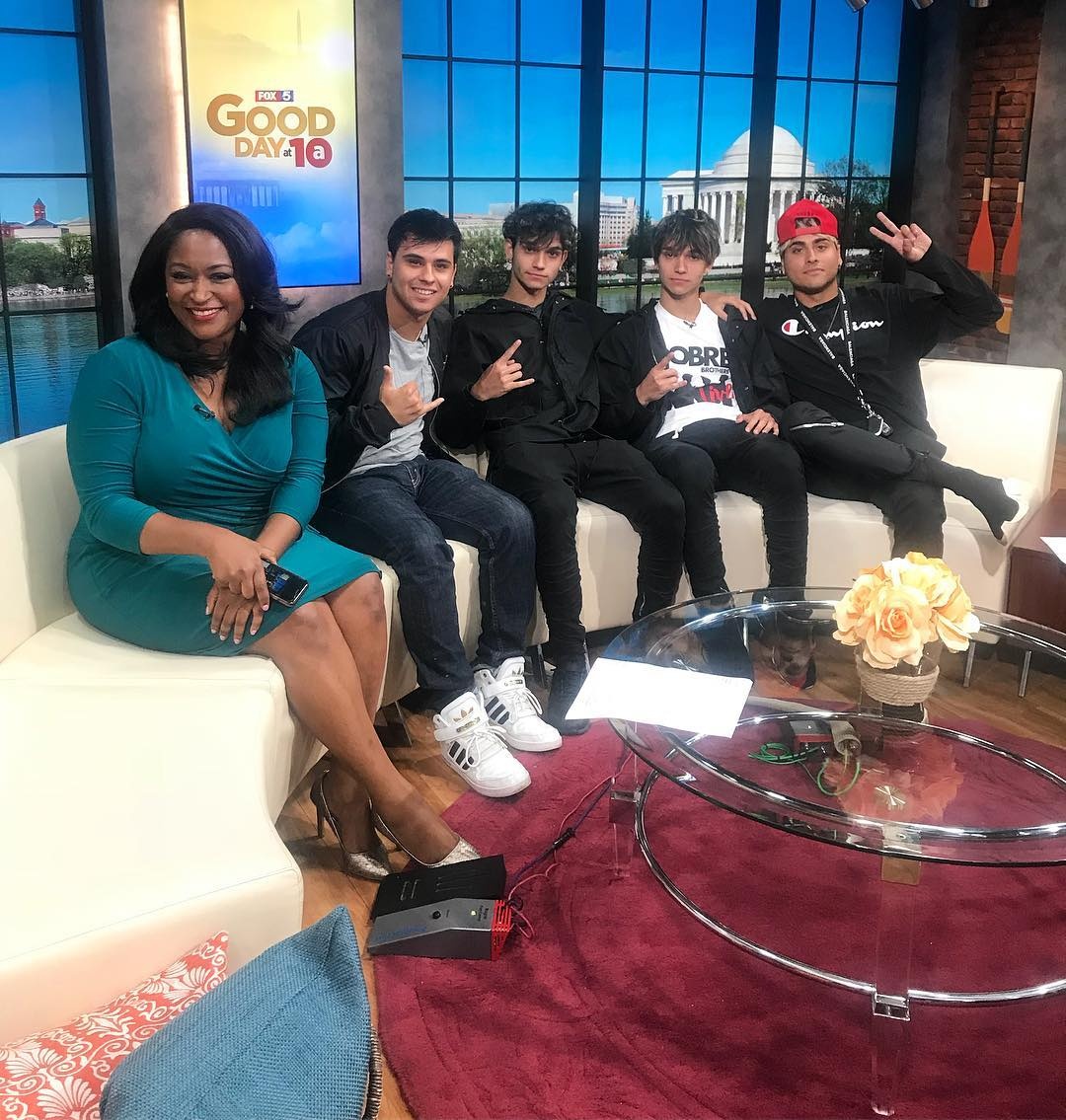 4 anh em hot boy anh 19