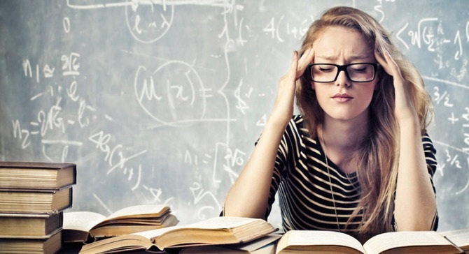 Ap luc hoc tap o ngoi truong 7 nam lien tiep dung so mot the gioi hinh anh