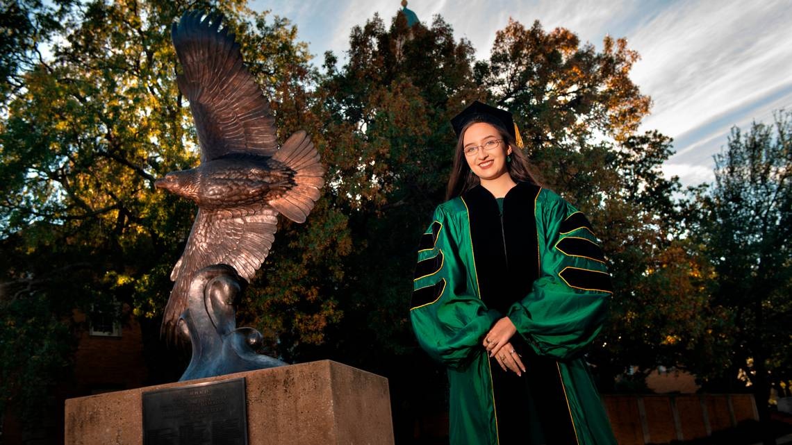 tiến sĩ trẻ nhất đại học Mỹ ảnh 1 tien si tre nhat dai hoc My anh 1