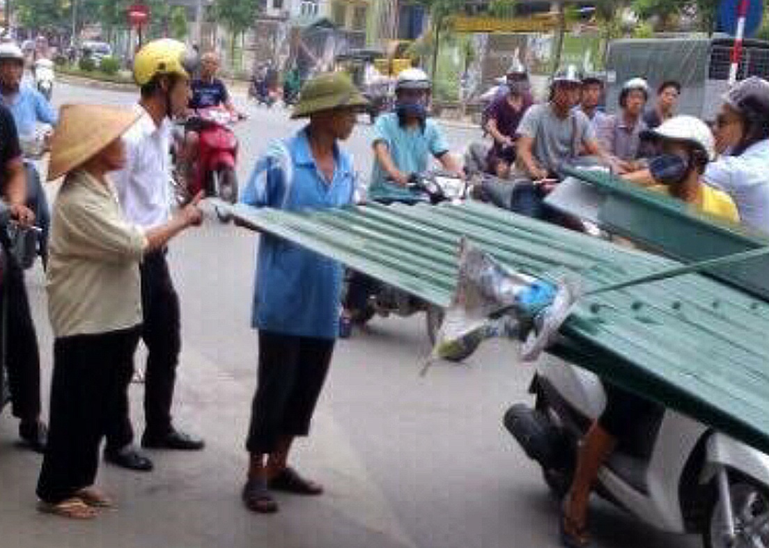 'Trach sao duoc phan ngheo cho ton kiem song qua ngay' hinh anh