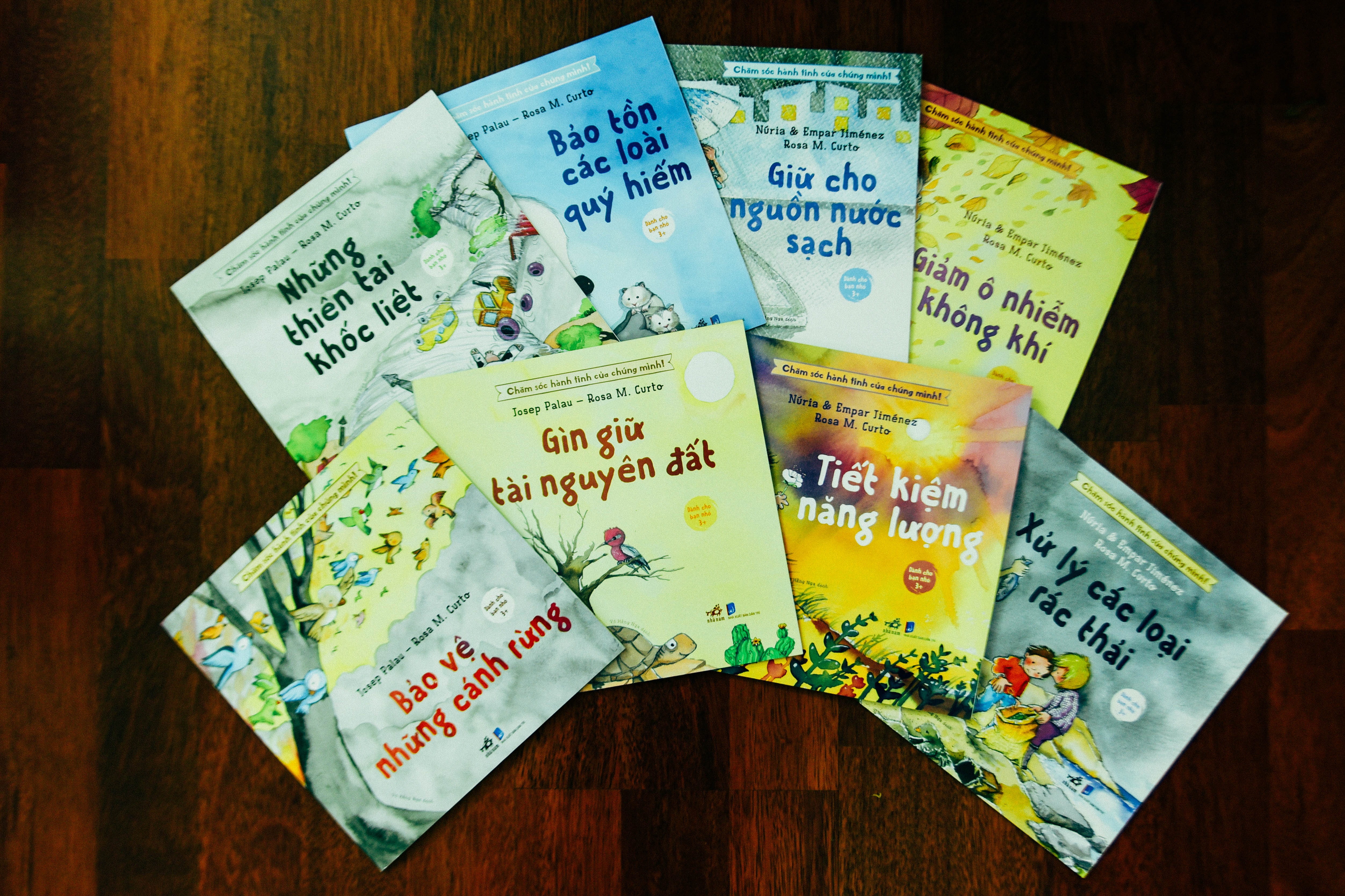 Day cho con biet bao ve moi truong tu nhung viec nho nhat hinh anh