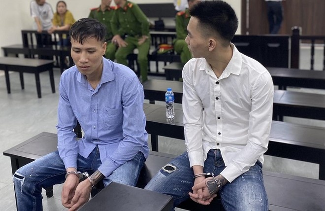 Chu san bong bi ban tu viec va cham nhau trong tran giao huu hinh anh