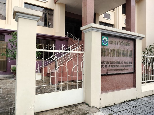 Giam doc Cong ty nha Ca Mau giu cho 51 truong hop chua dung quy dinh hinh anh