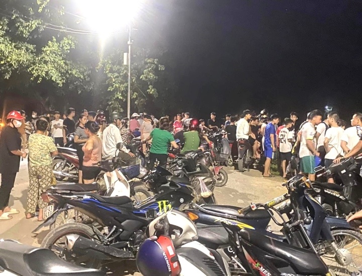 Tim thay thi the nguoi dam vo, dot nha hang xom nghi ghen tuong hinh anh