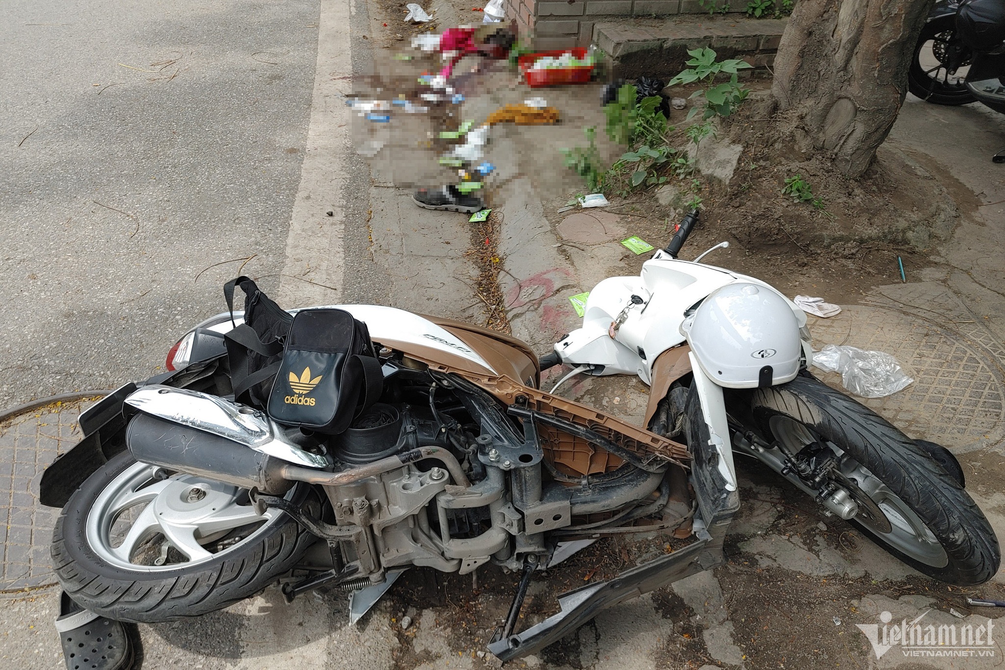 hai xe may tong nhau anh 2