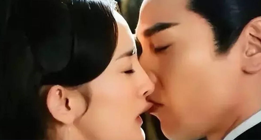 Khan gia kho chiu voi canh hon qua cuong nhiet hinh anh